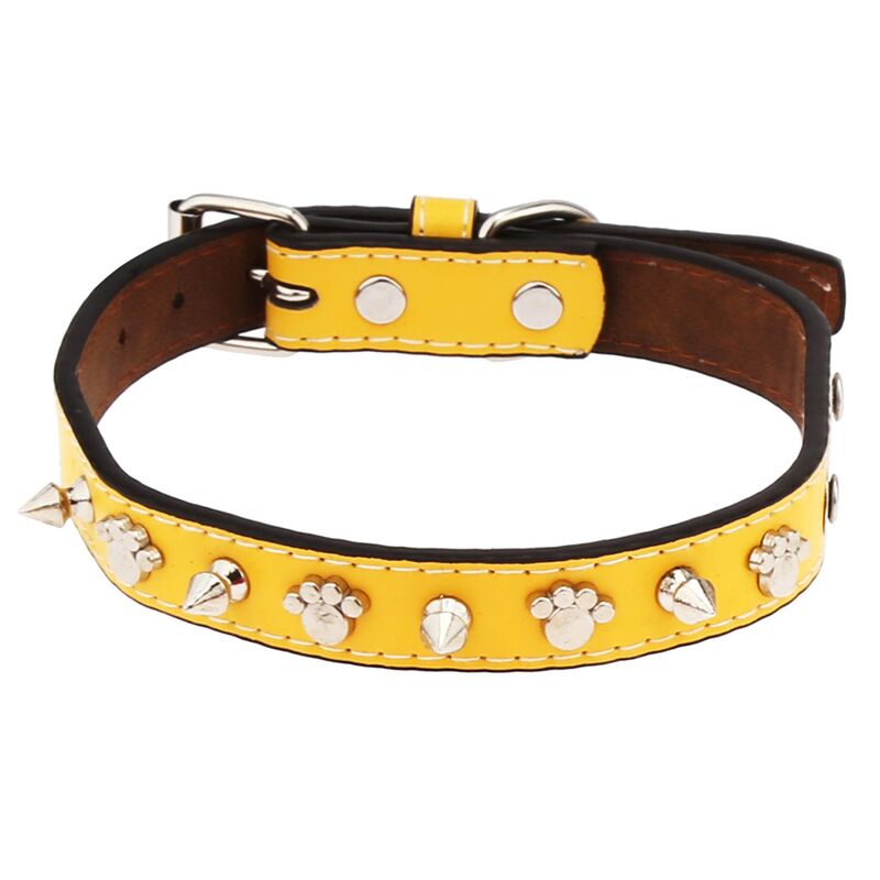 Ошейник для собаки Pet toys "Шипы, следы" 1,9х45см, металлическая застежка, под кожу, металл декор, на картоне, цвета в ассортименте: красный, серый, голубой, желтый (Китай)