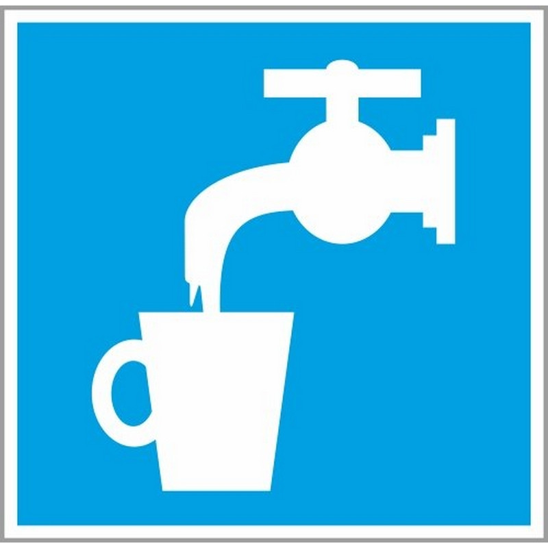 Знак безопасности D02 Питьевая вода (плёнка,200х200)