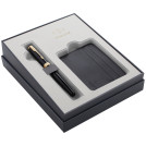 Набор Parker Sonnet Black GT: ручка перьевая 1,0мм и визитница из экокожи, подарочная упаковка