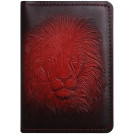 Обложка для паспорта Кожевенная мануфактура Лев, красный, в деревянной упаковке